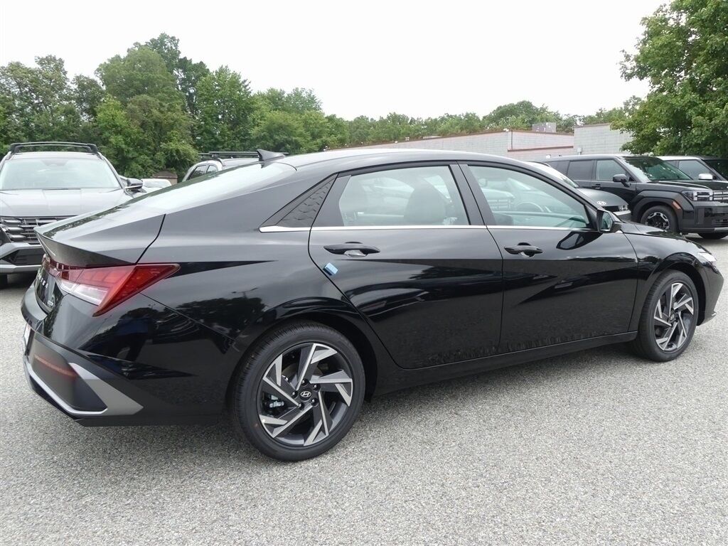 2025 Hyundai ELANTRA HYBRID Limited Waldorf MD