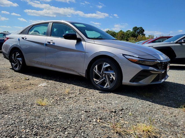2025 Hyundai ELANTRA HYBRID SEL Sport