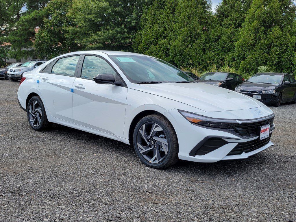 2025 Hyundai ELANTRA HYBRID SEL Sport