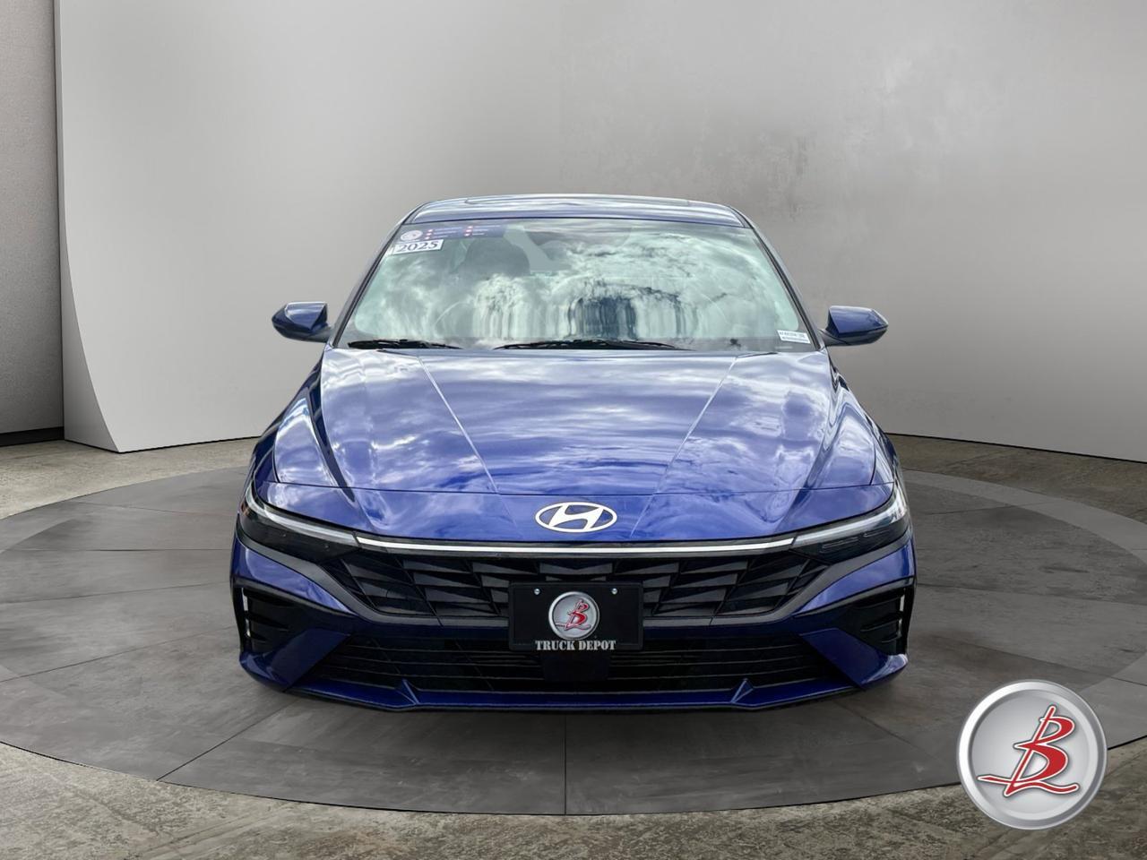 2025 Hyundai ELANTRA Limited
