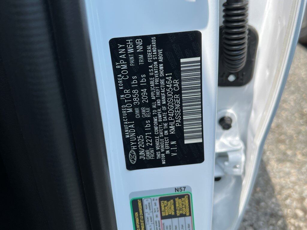 2025 Hyundai ELANTRA Limited Chantilly VA