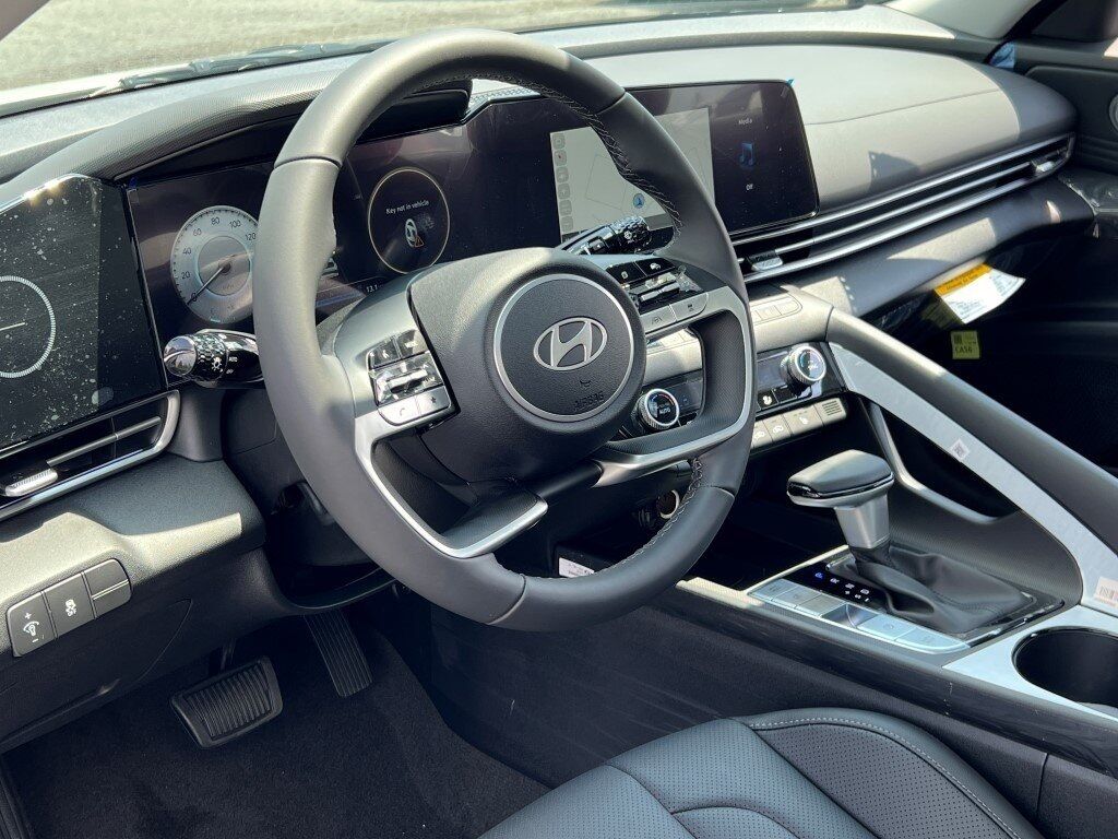 2025 Hyundai ELANTRA Limited Chantilly VA