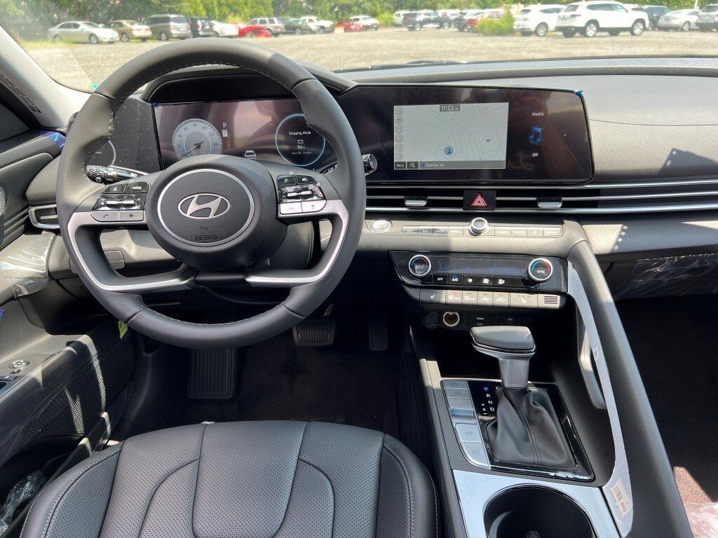 2025 Hyundai ELANTRA Limited Chantilly VA