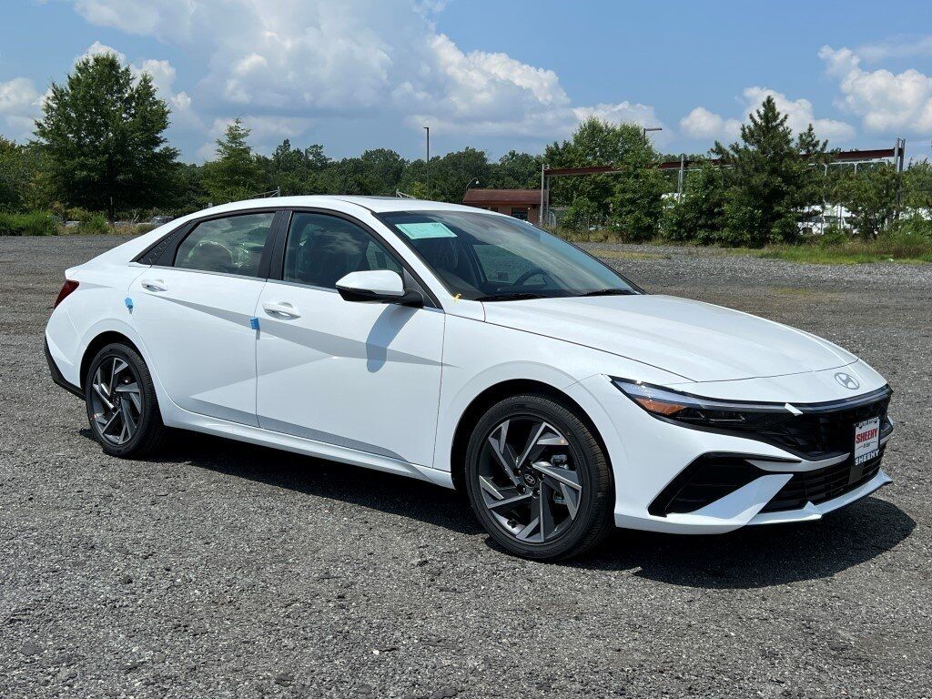 2025 Hyundai ELANTRA Limited Chantilly VA