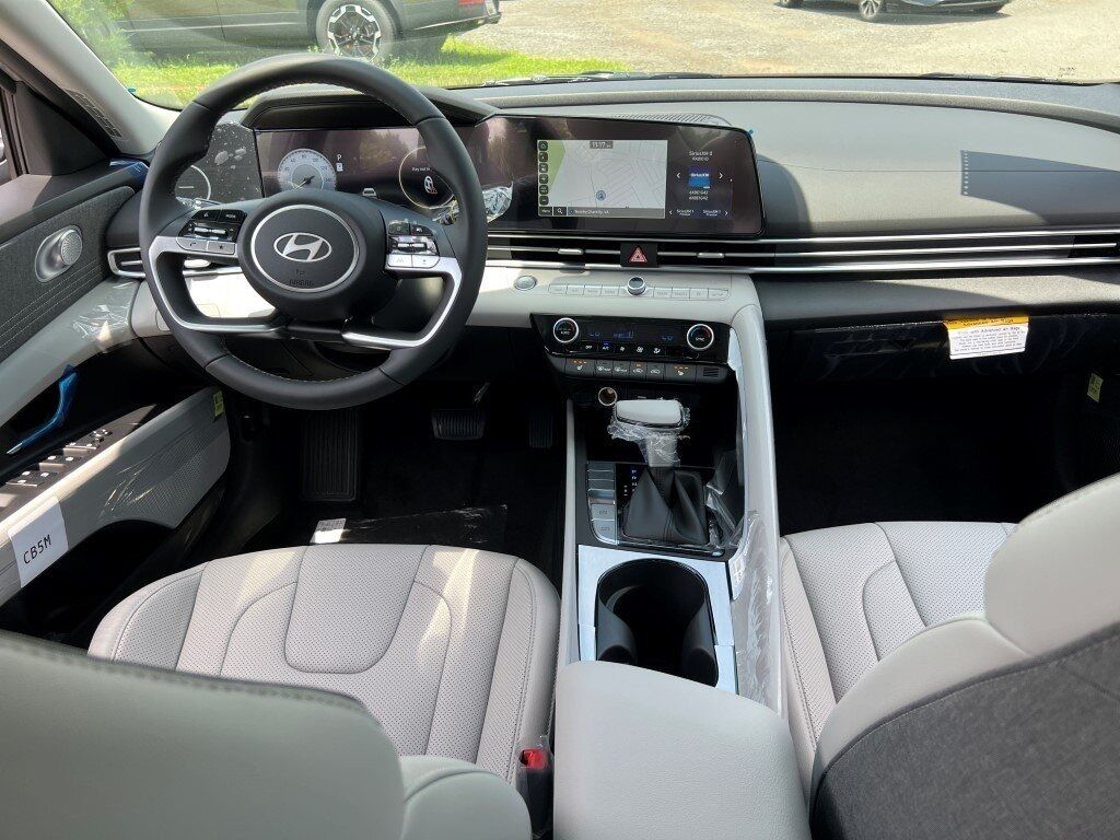 2025 Hyundai ELANTRA Limited Chantilly VA
