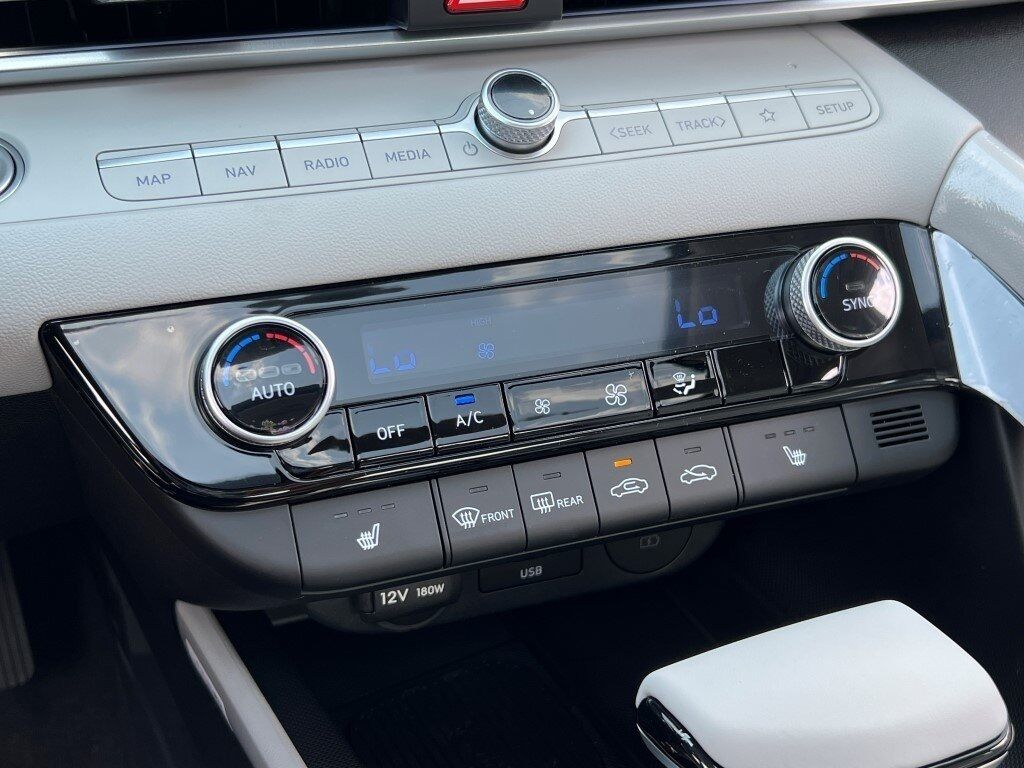 2025 Hyundai ELANTRA Limited Chantilly VA