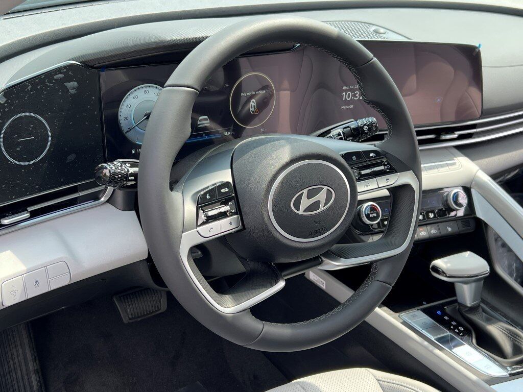 2025 Hyundai ELANTRA Limited Chantilly VA