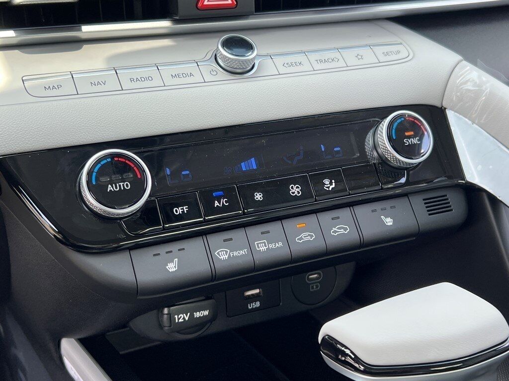 2025 Hyundai ELANTRA Limited Chantilly VA