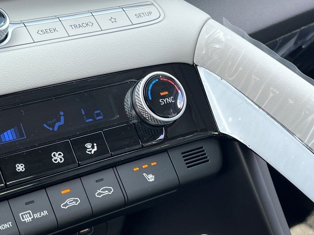 2025 Hyundai ELANTRA Limited Chantilly VA