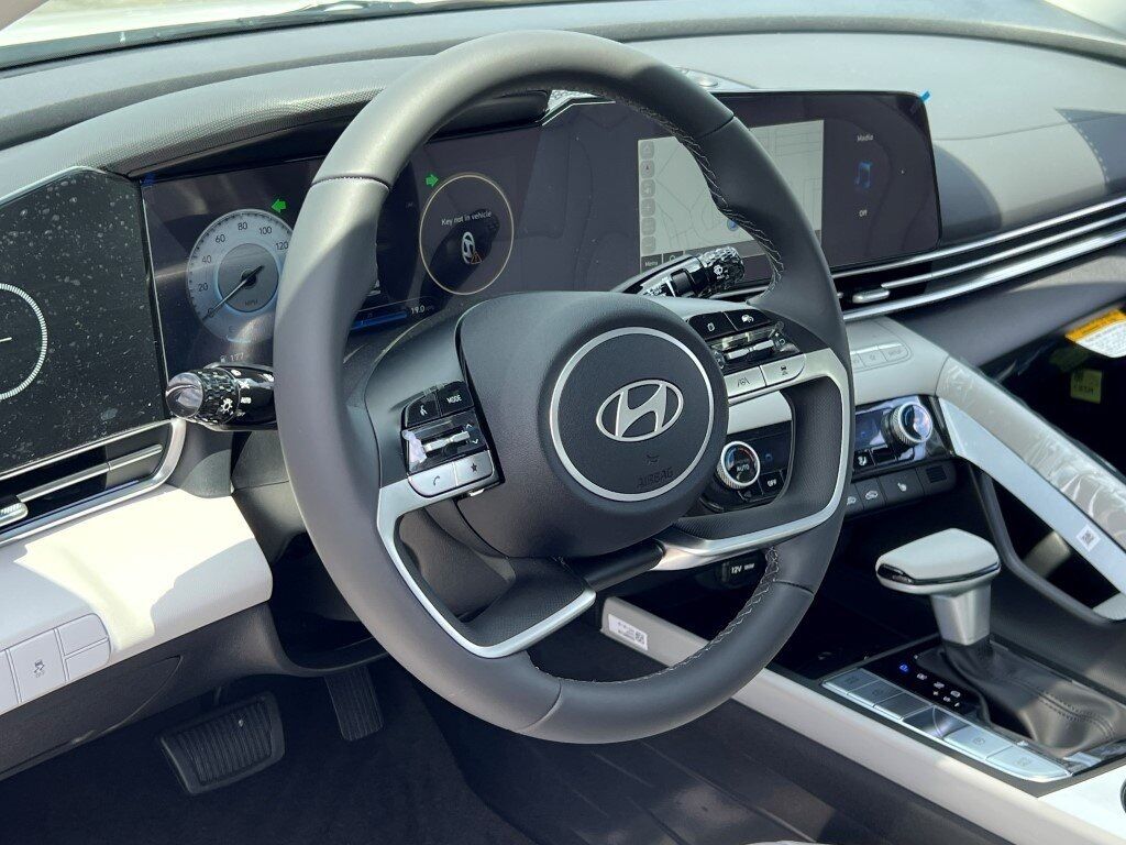 2025 Hyundai ELANTRA Limited Chantilly VA