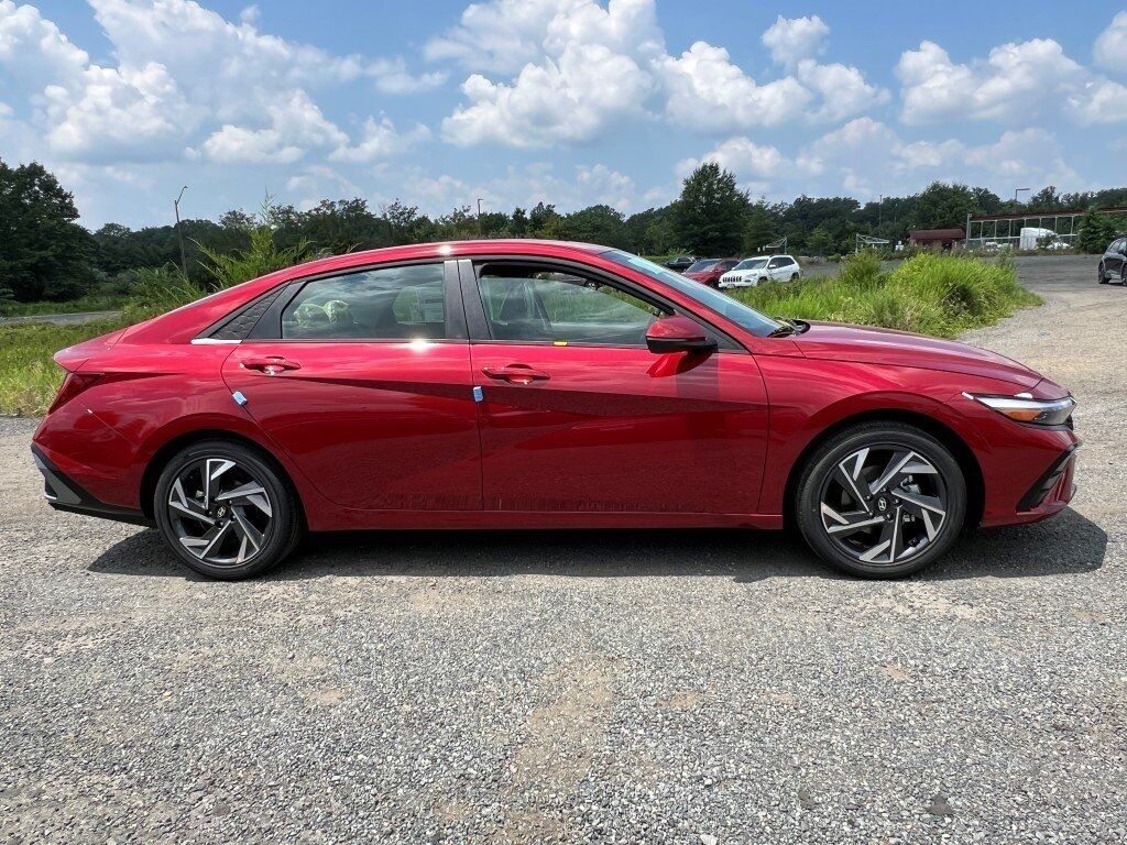 2025 Hyundai ELANTRA Limited Chantilly VA