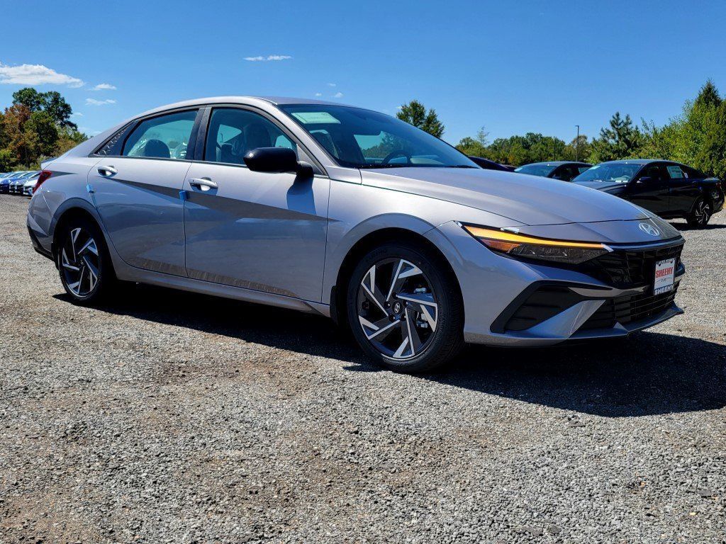 2025 Hyundai ELANTRA SEL Sport