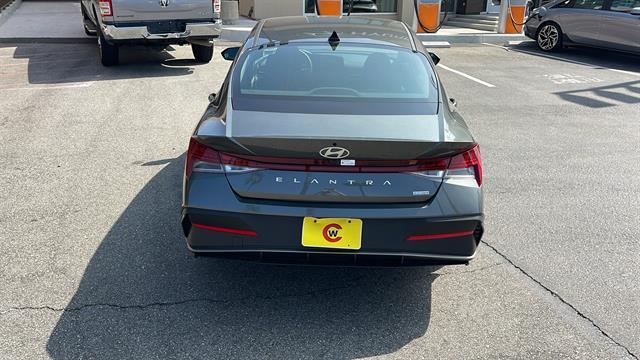 2025 Hyundai Elantra Hybrid Blue Corona CA