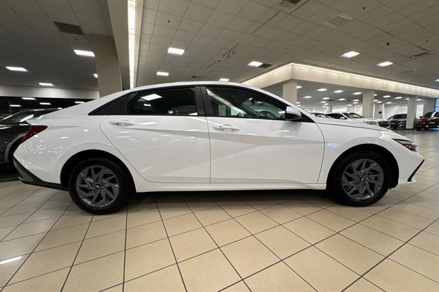 2025 Hyundai Elantra Hybrid Blue