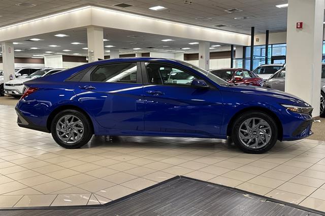 2025 Hyundai Elantra Hybrid Blue