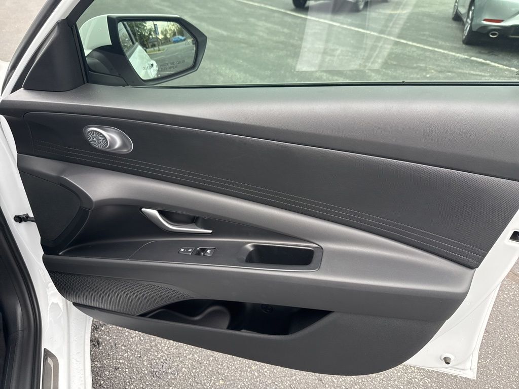 2025 Hyundai Elantra Hybrid Blue Mount Joy PA