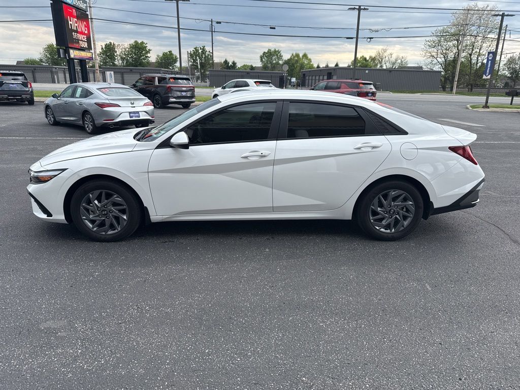 2025 Hyundai Elantra Hybrid Blue