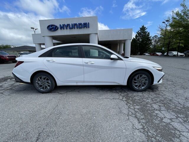 2025 Hyundai Elantra Hybrid Blue San Clemente CA