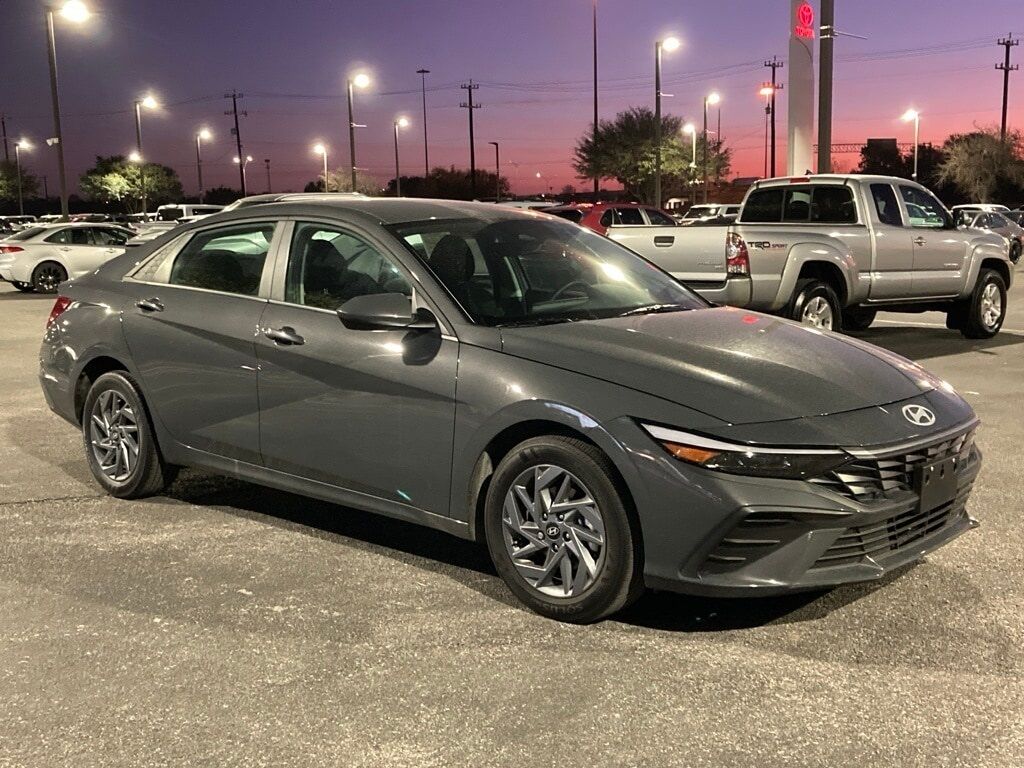 2025 Hyundai Elantra Hybrid Blue