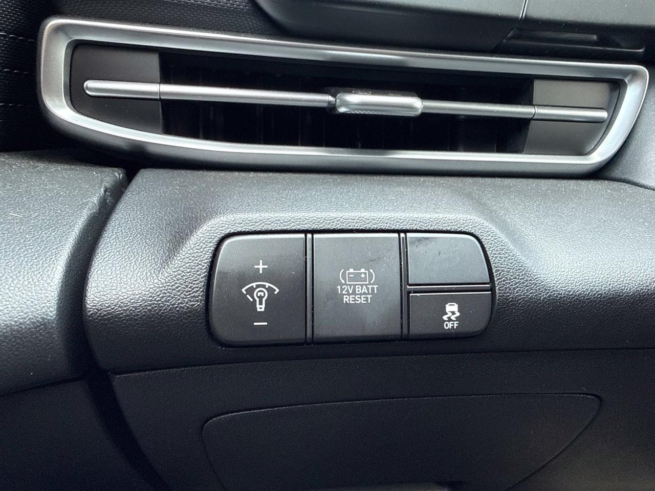 2025 Hyundai Elantra Hybrid Blue Chantilly VA