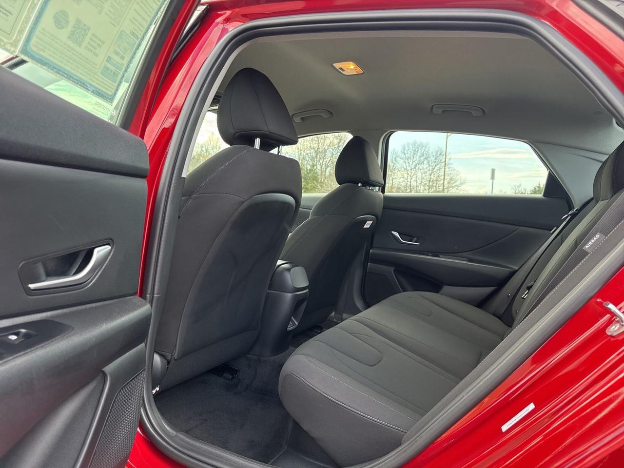 2025 Hyundai Elantra Hybrid Blue Chantilly VA