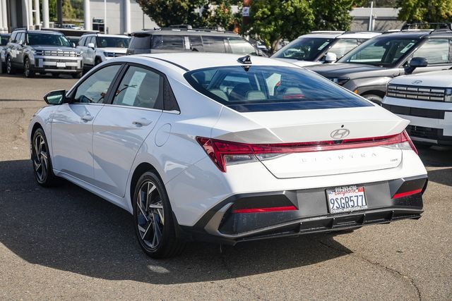 2025 Hyundai Elantra Hybrid Limited