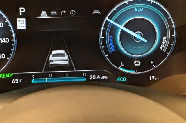 2025 Hyundai Elantra Hybrid Limited