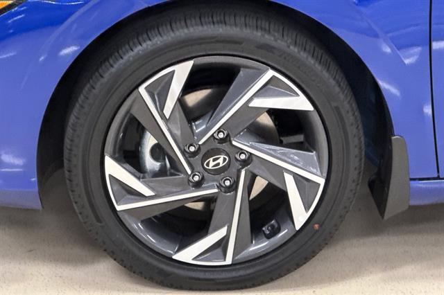 2025 Hyundai Elantra Hybrid Limited
