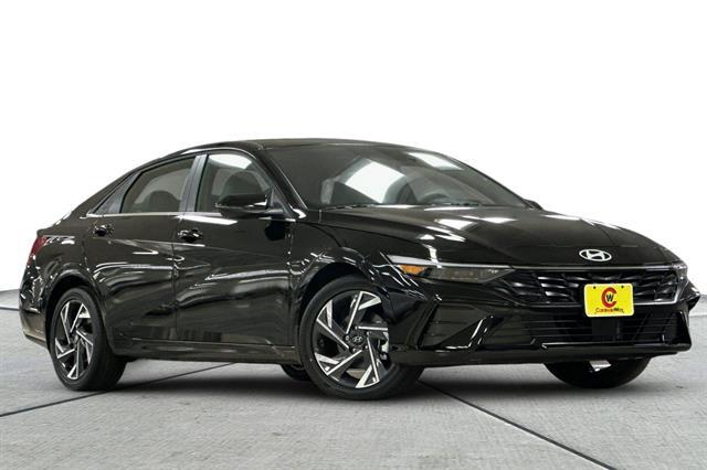 2025 Hyundai Elantra Hybrid Limited
