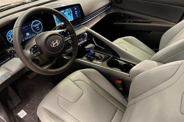 2025 Hyundai Elantra Hybrid Limited