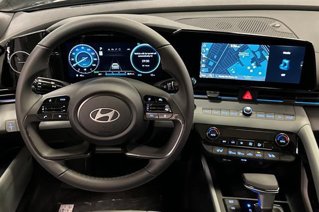 2025 Hyundai Elantra Hybrid Limited