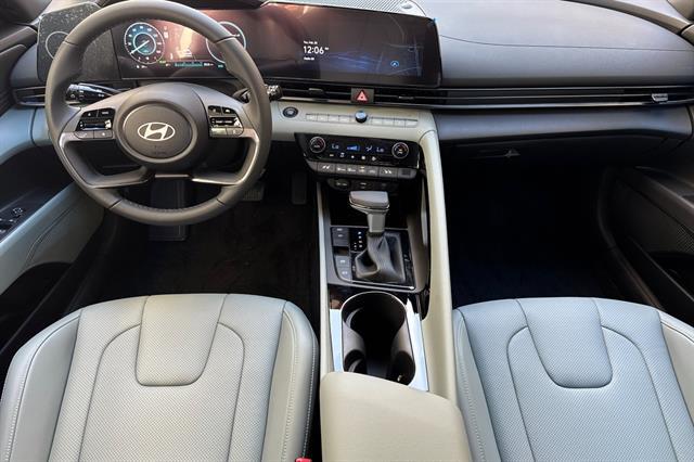2025 Hyundai Elantra Hybrid Limited
