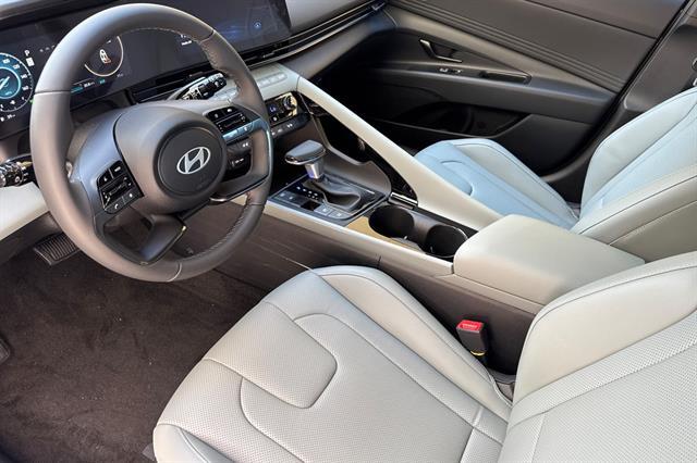 2025 Hyundai Elantra Hybrid Limited
