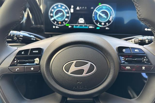 2025 Hyundai Elantra Hybrid Limited