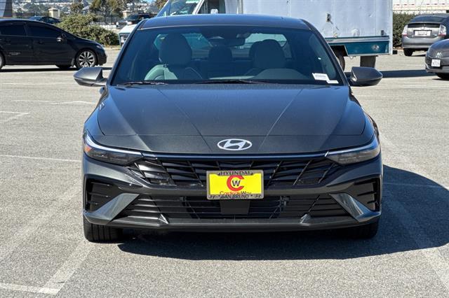 2025 Hyundai Elantra Hybrid Limited