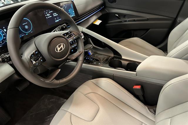 2025 Hyundai Elantra Hybrid Limited
