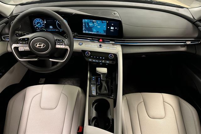 2025 Hyundai Elantra Hybrid Limited