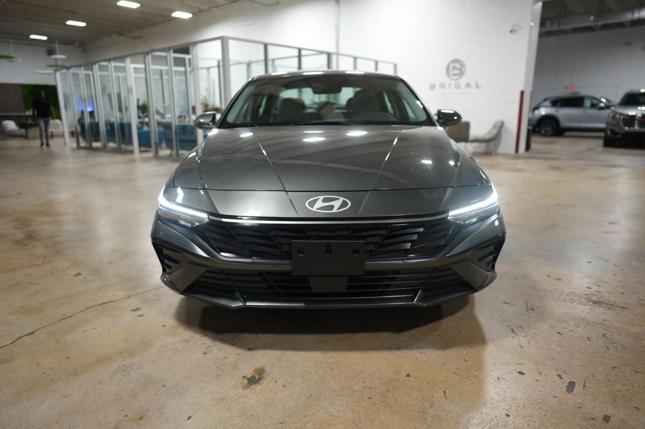 2025 Hyundai Elantra Hybrid Limited