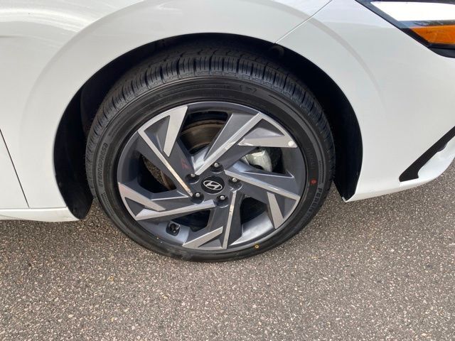 2025 Hyundai Elantra Hybrid Limited Raleigh NC