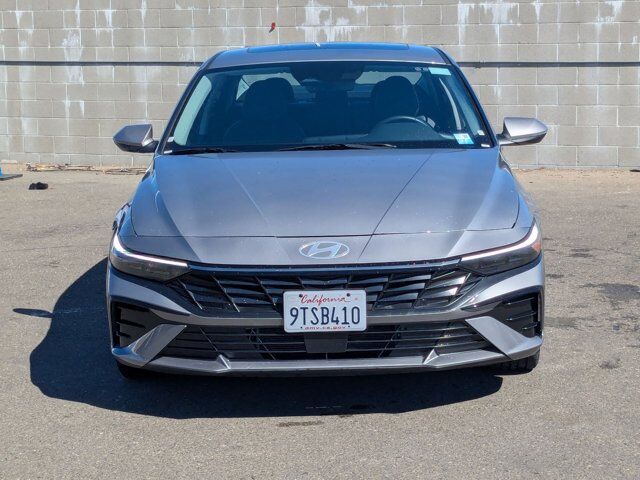 2025 Hyundai Elantra Hybrid Limited