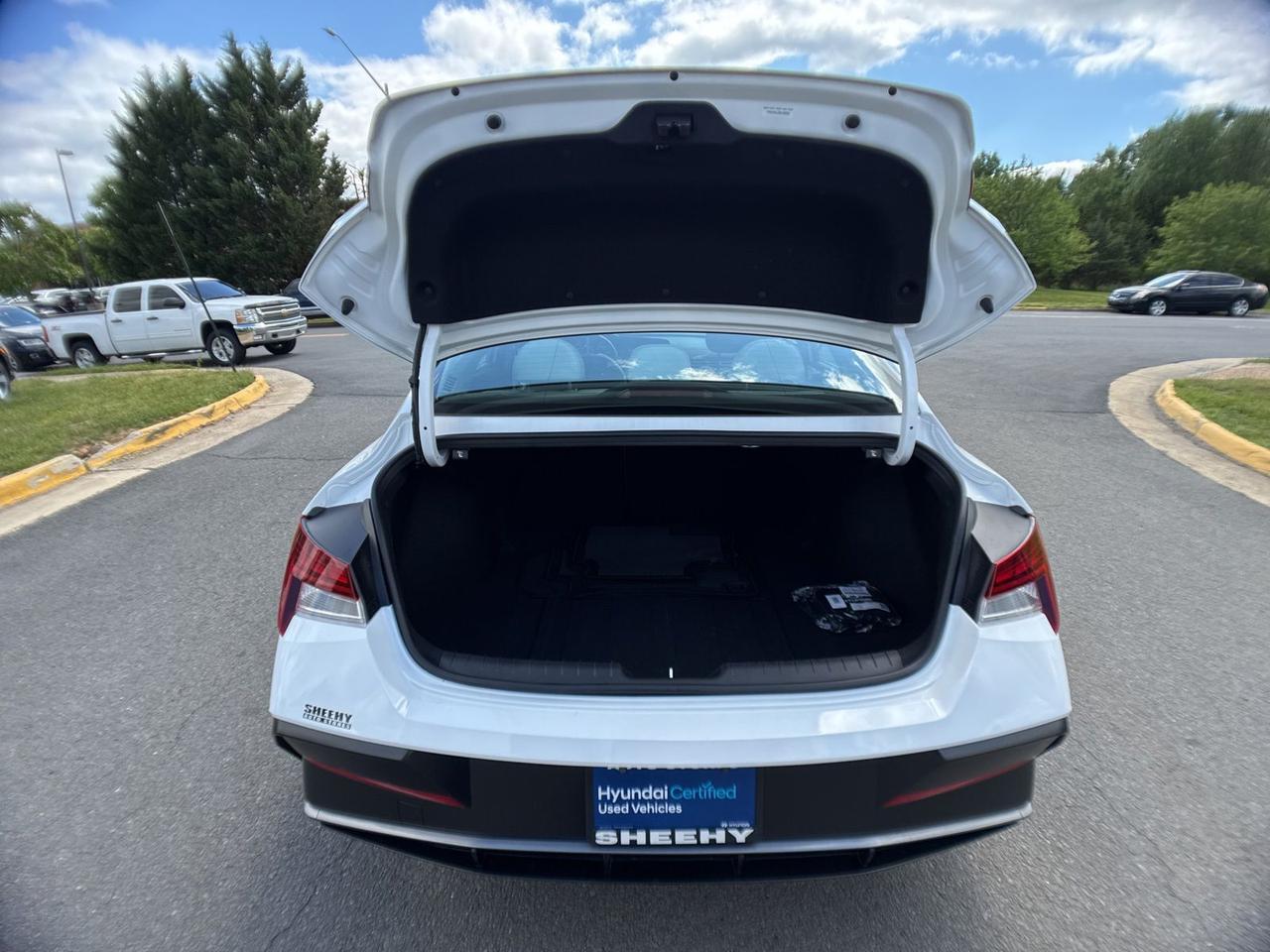 2025 Hyundai Elantra Hybrid Limited Chantilly VA