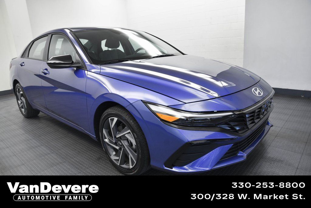 2025 Hyundai Elantra Hybrid