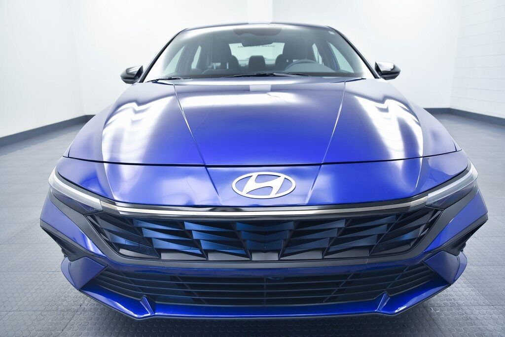 2025 Hyundai Elantra Hybrid SEL Sport Akron OH