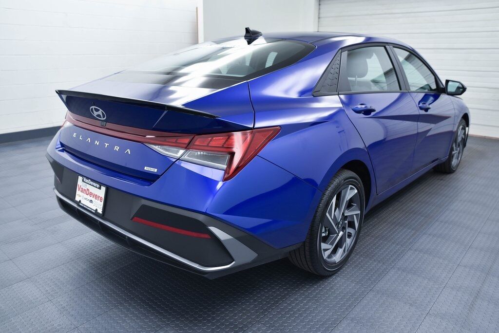 2025 Hyundai Elantra Hybrid SEL Sport Akron OH