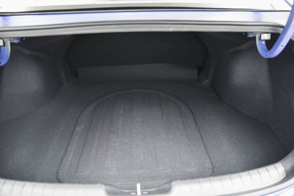 2025 Hyundai Elantra Hybrid SEL Sport Akron OH