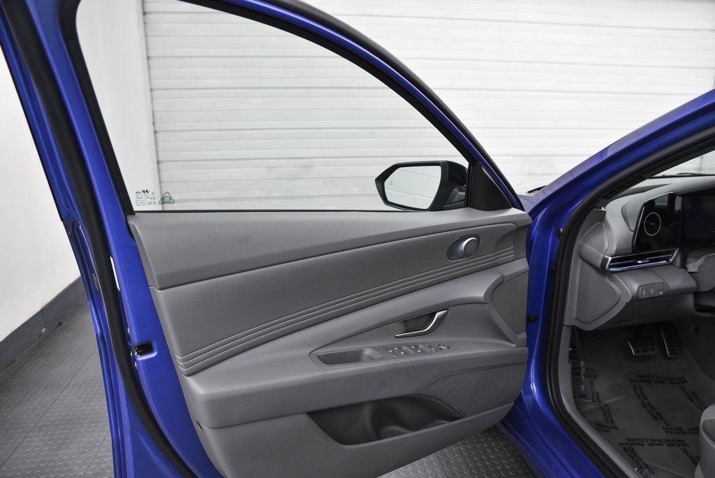 2025 Hyundai Elantra Hybrid SEL Sport Akron OH