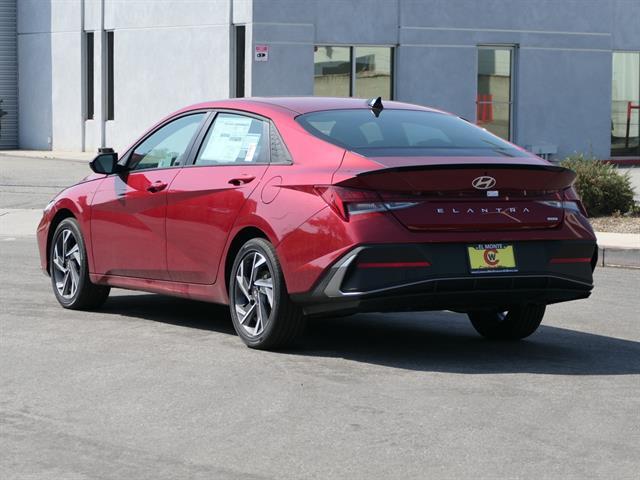 2025 Hyundai Elantra Hybrid SEL Sport