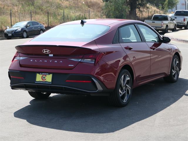 2025 Hyundai Elantra Hybrid SEL Sport