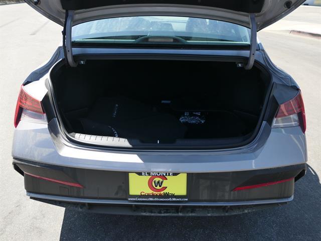 2025 Hyundai Elantra Hybrid SEL Sport