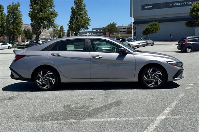 2025 Hyundai Elantra Hybrid SEL Sport